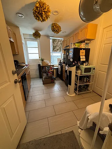 220 Hanover St #5 Photo 1