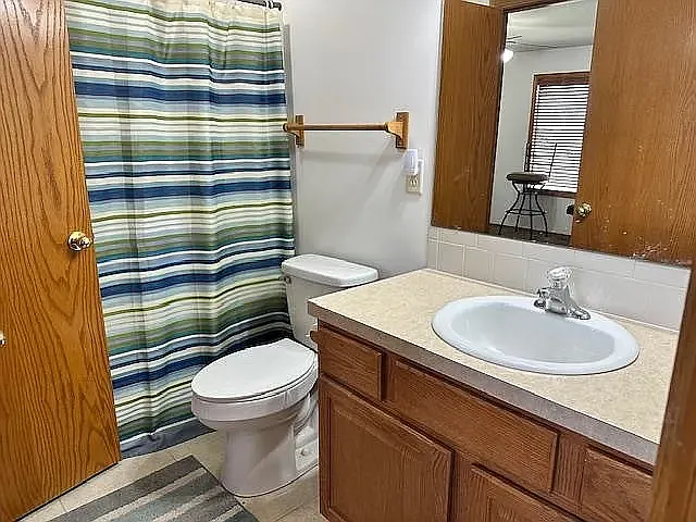 2244 N Shefford Cir — Photo 10