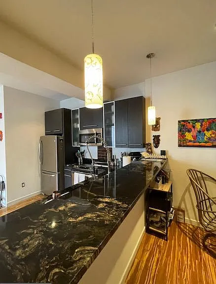 620 N Front St #2R — Photo 2