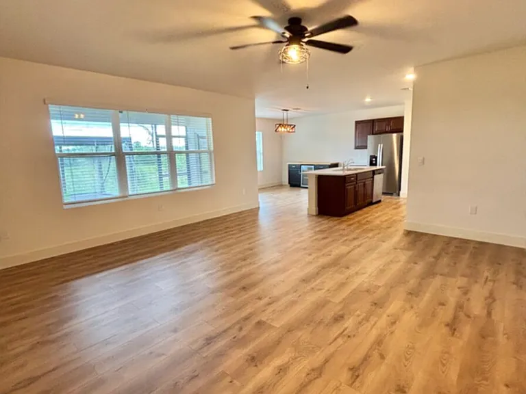 2509 NW 27th Pl — Photo 13