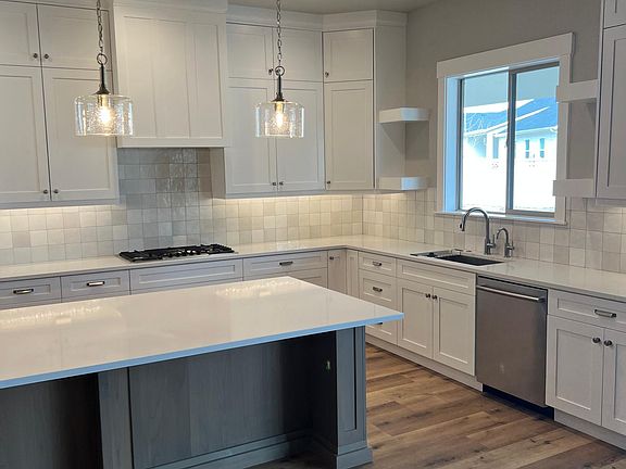 Huge kitchen