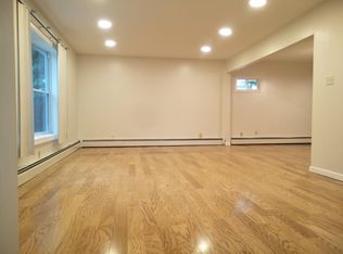 140 N Dawes Ave, Kingston, PA 18704