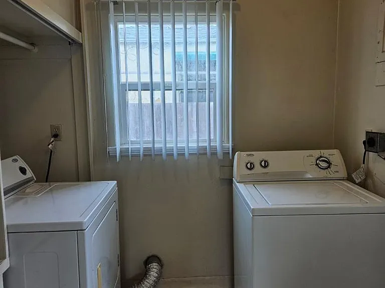 Unit Photo
