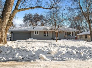 670 Janesville St NE, Fridley, MN 55432