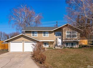 1401 Easthills Ter, East Wenatchee, WA 98802