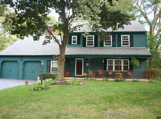 4 Concord Rd, Glenmont, NY 12077