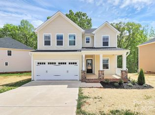 2908 Woodlands Creek Dr, Monroe, NC 28110