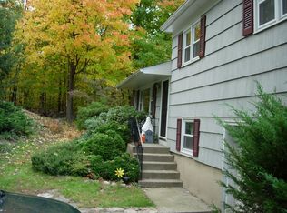 13 Ball Pond Rd, Danbury, CT 06811