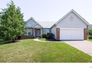 907 Wellesley Place Dr, Chesterfield, MO 63017