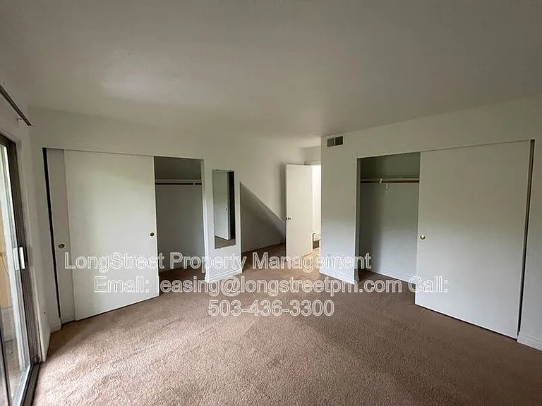 851 SW Broadway Dr #52 — Photo 6