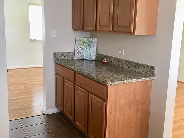 1801 Glenpark Dr — Photo 5