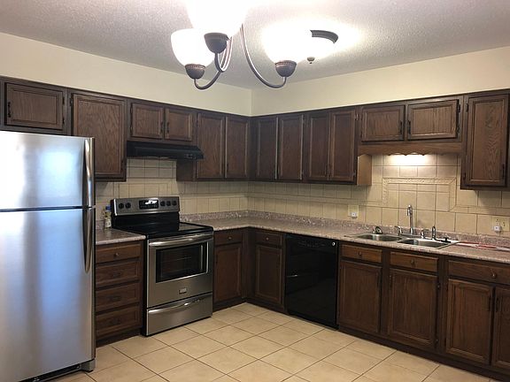 3rd image of 2508 Dogwood Dr APT 3