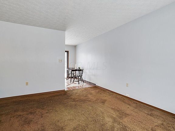 5th image of 1899 Lakeview Dr