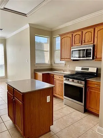 1036 River Ct — Photo 15
