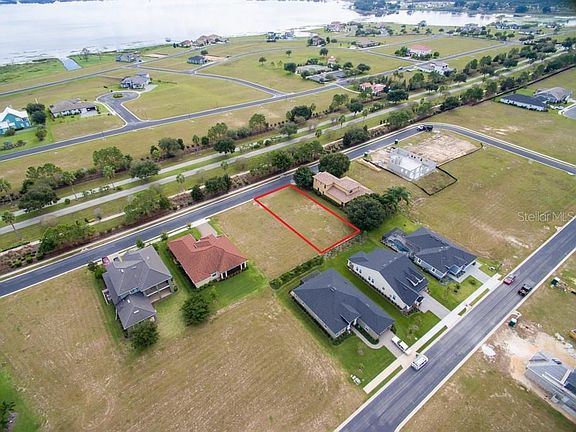 3rd image of 142 Stargrass Dr