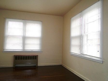 4th image of 625 S 35th St APT 20