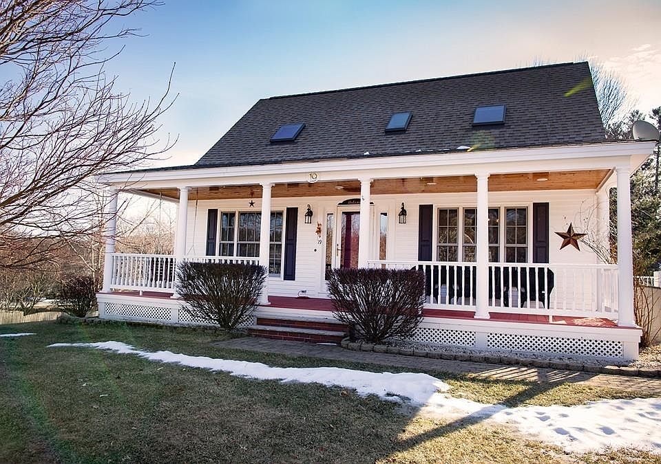 19 Barbara Dr, Amesbury, MA 01913 Zillow