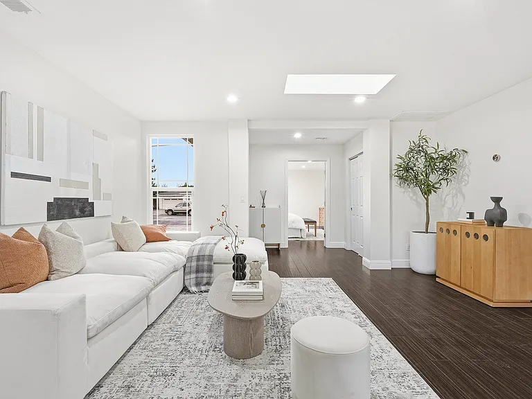 36045 Haley St — Photo 11