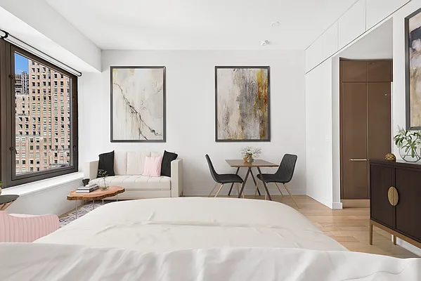 Rented by Compass | media 7