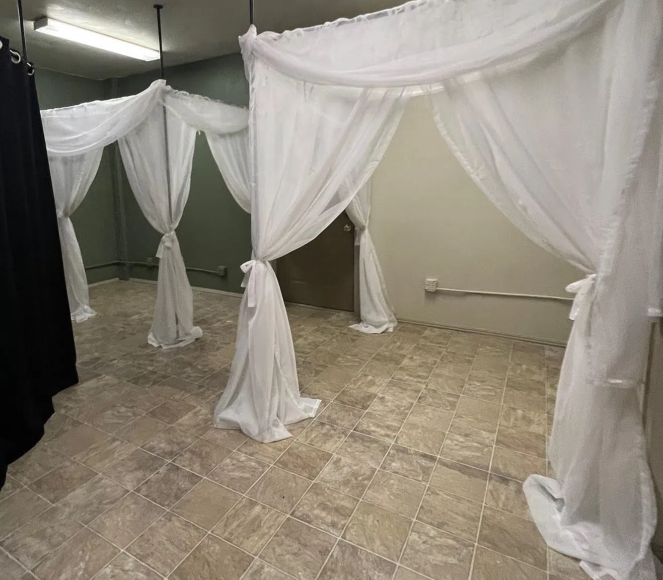 Studio, 2500 sqft, $1,150 — Photo 4