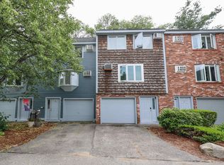 188 Valley West Way, Manchester, NH 03102