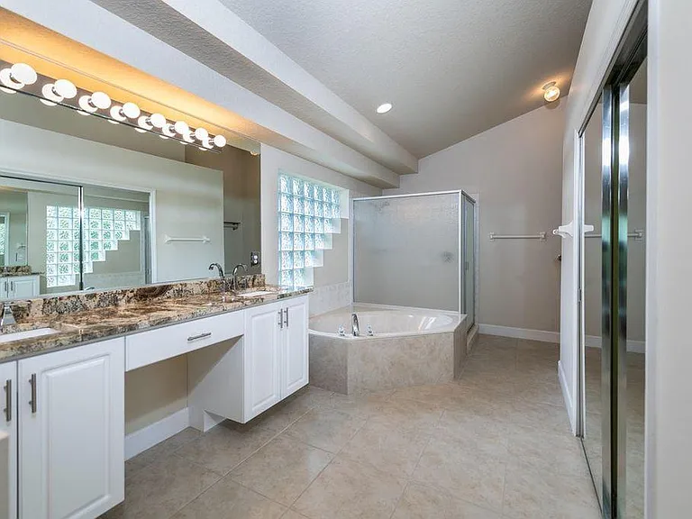 1159 Kilkenny Ln — Photo 8