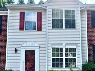 104 Virens Dr, Cary, NC 27511
