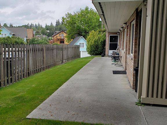 3rd image of 27220 83rd Ave NW APT 1
