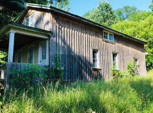 78 1/2 Main St, Silver Creek, NY 14136