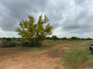 8762 W Fm 140, Charlotte, TX 78011