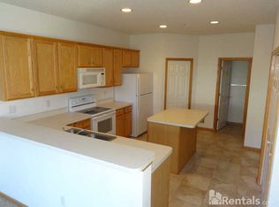 13805 52nd Ave N APT 808, Plymouth, MN 55446