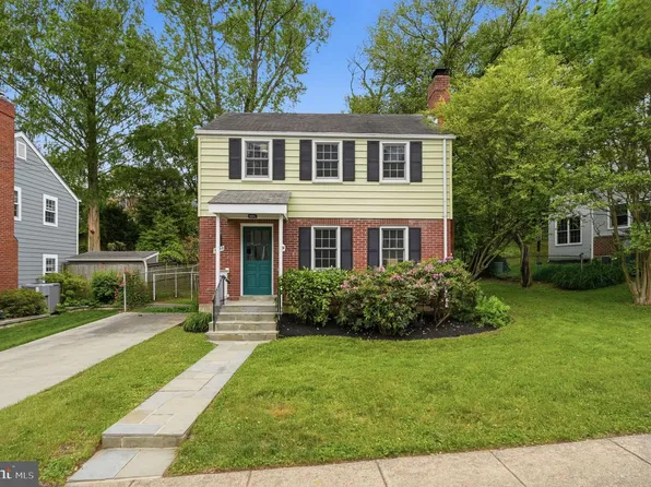 5948 10th Rd N, Arlington, VA 22205