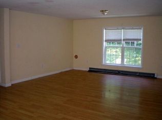 135 Spring Lake Rd, Red Hook, NY 12571