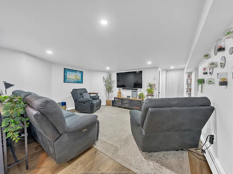 1029 Parent Ave #LOWER — Photo 6