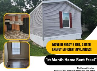 1905 Tracy Rd, Northwood, OH 43619