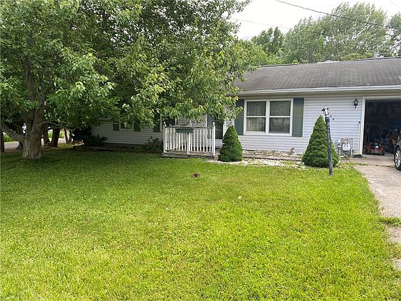 2nd image of 909 Brentwood Dr