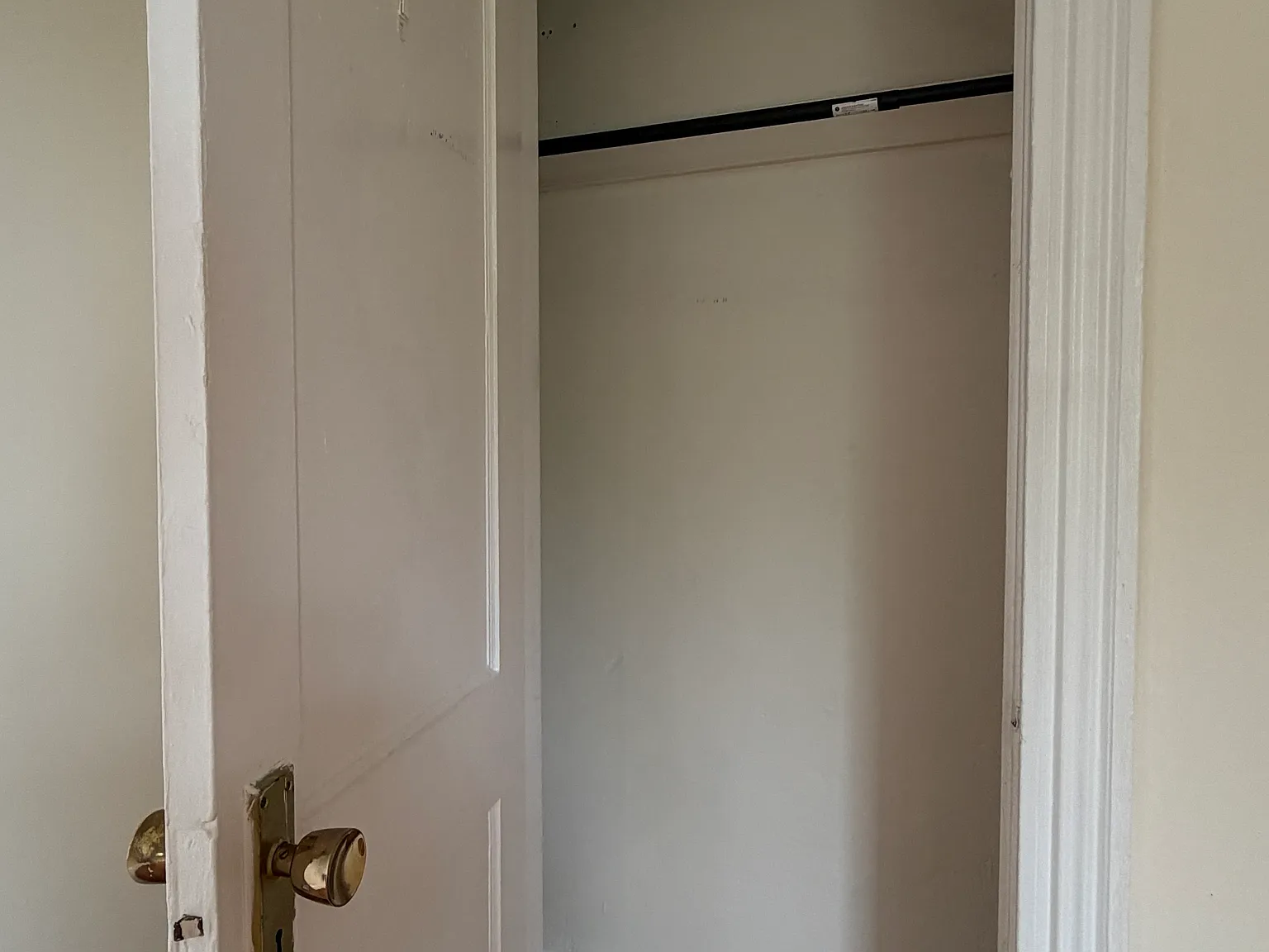 1 bed, $2,000 — Photo 4