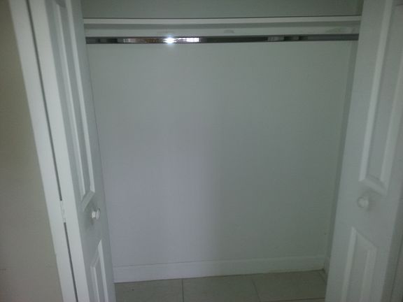 5th image of 1595 NE 125th St APT 1