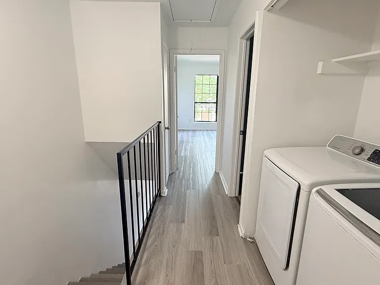 228 Samuel Blvd #S-6 — Photo 9