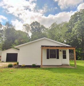 261 Barbara Dr, Oakwood, IL, 61858