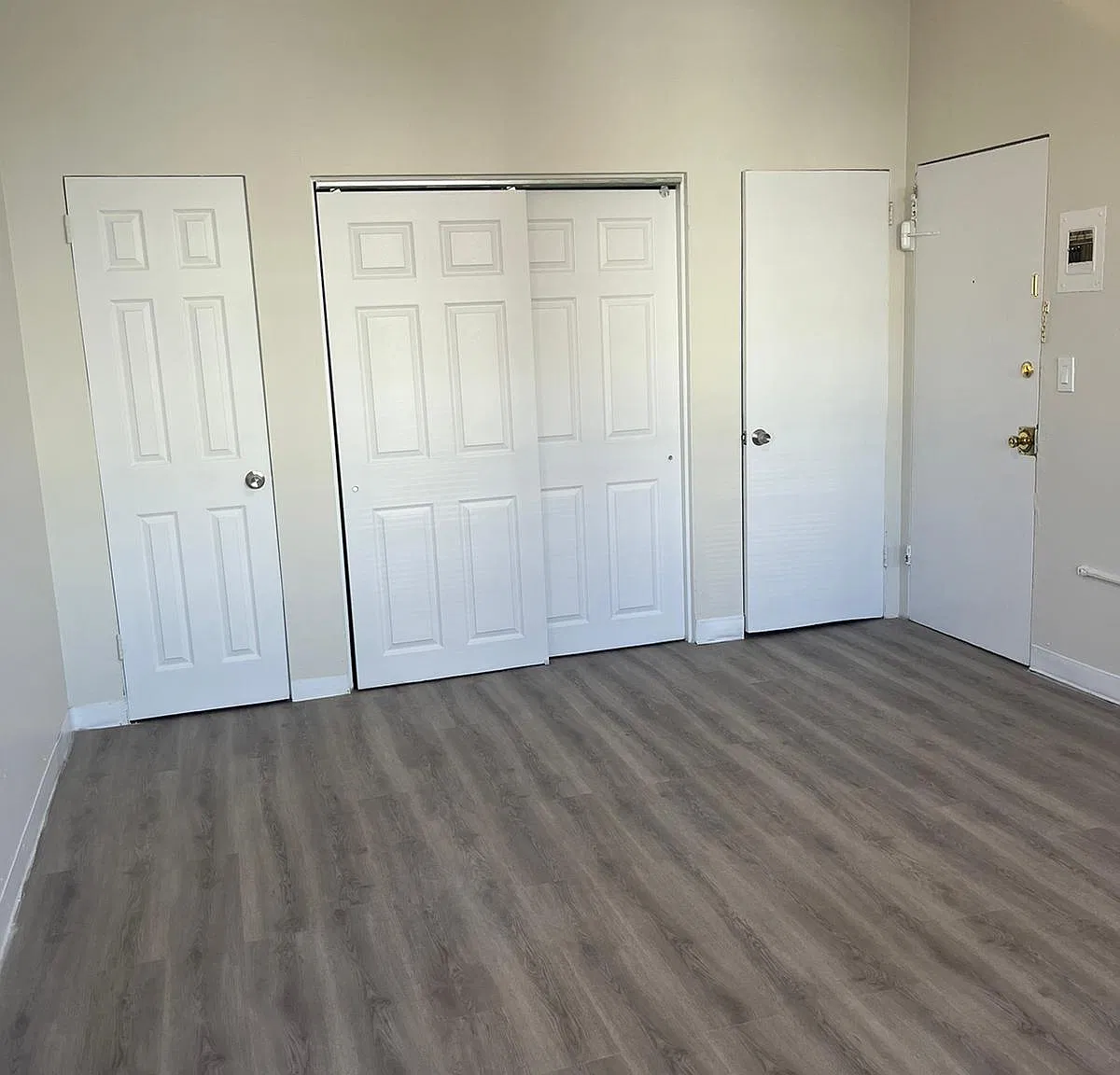 Studio, 400 sqft, $1,395 — Photo 4
