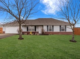 121 N Michael St, Lowell, AR 72745