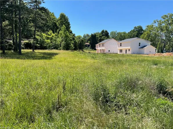 1314 White St, Lexington, NC 27295