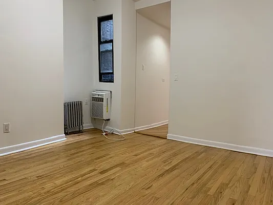 Rented by Daniel B Katz & Associates Corp. | media 10