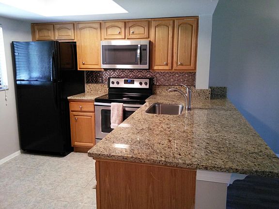 Granite! New appliances