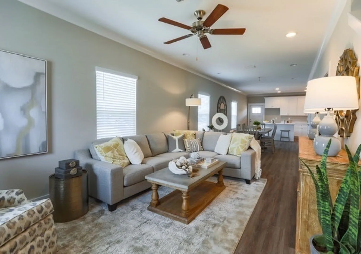 Sand Palm Rd N 303 - Horizon — Photo 1