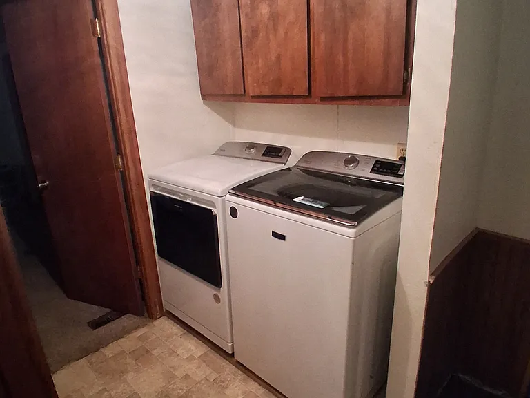 N9323 Berry Ave — Photo 12
