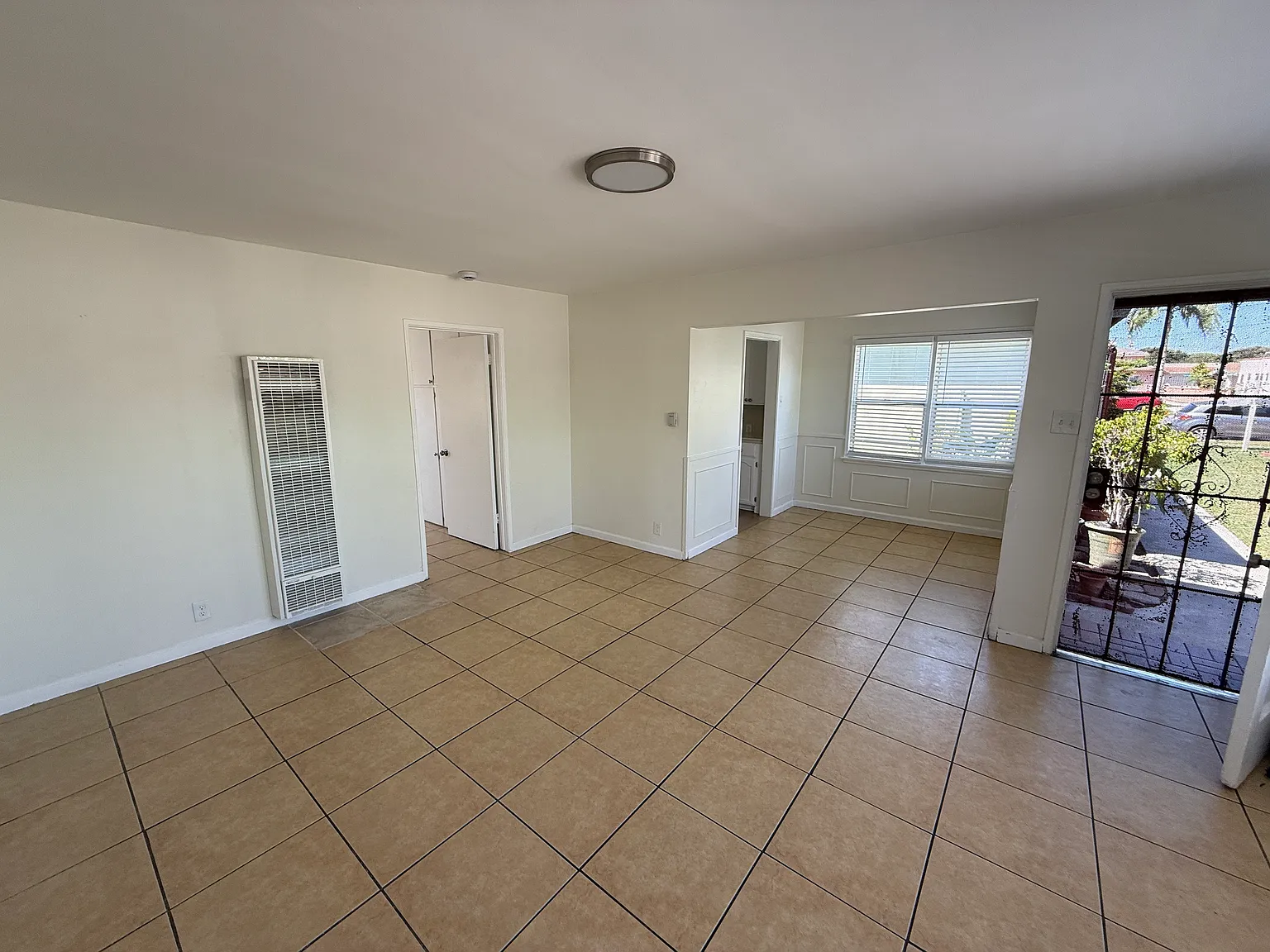 1 bed, 655 sqft, $1,950 — Photo 1