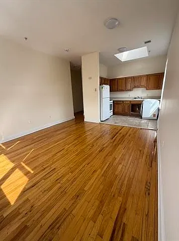 140 Virginia Ave #4
