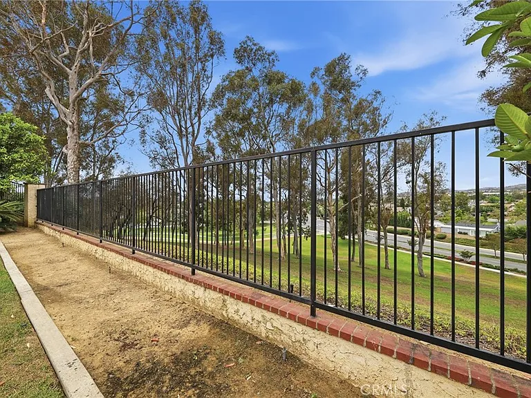 5095 Vista Montana — Photo 27